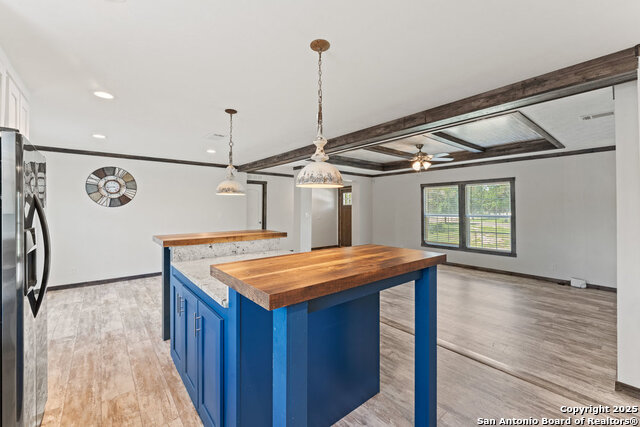 Image 10 of 40 For 306 Wren Cir
