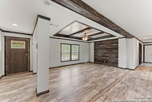 Image 12 of 40 For 306 Wren Cir