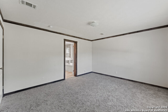 Image 18 of 40 For 306 Wren Cir
