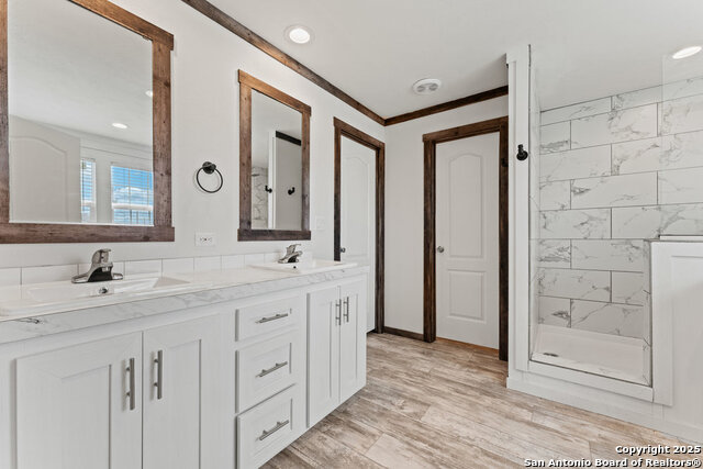 Image 19 of 40 For 306 Wren Cir