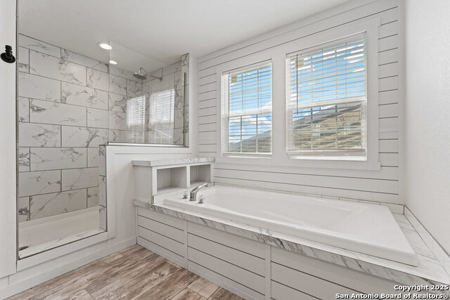 Image 20 of 40 For 306 Wren Cir