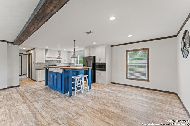 Image 5 of 40 For 306 Wren Cir