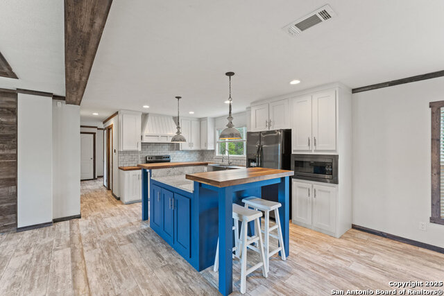 Image 6 of 40 For 306 Wren Cir