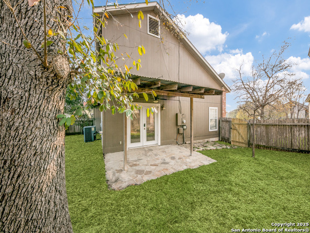 Image 12 of 12 For 16606 Winding Oak