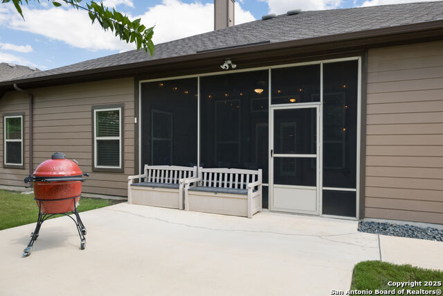 Listing photo id 23 for 1041 Water Oak