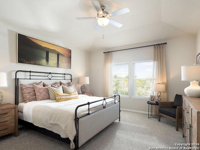 Listing photo id 3 for 18243 Ansley