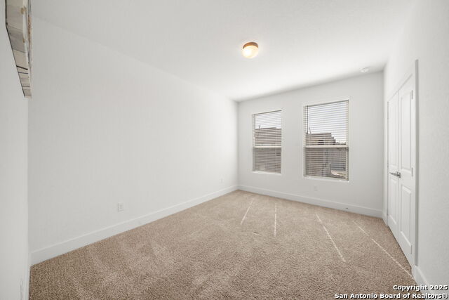 Image 25 of 32 For 8851 Oakland  Unit