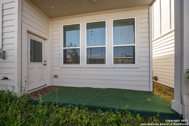 Image 30 of 32 For 8851 Oakland  Unit