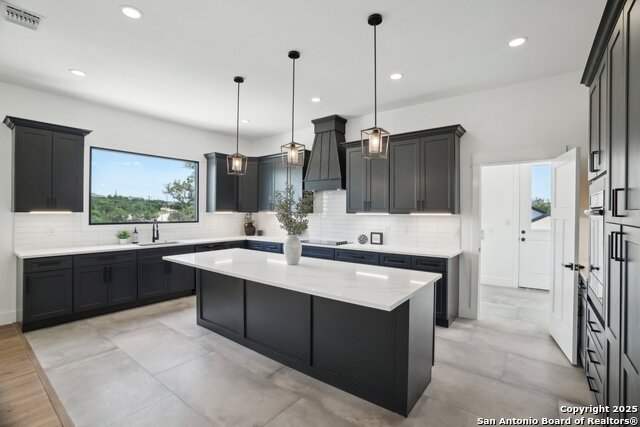 Details for 166 Magnolia Mdw, Canyon Lake, TX 78133