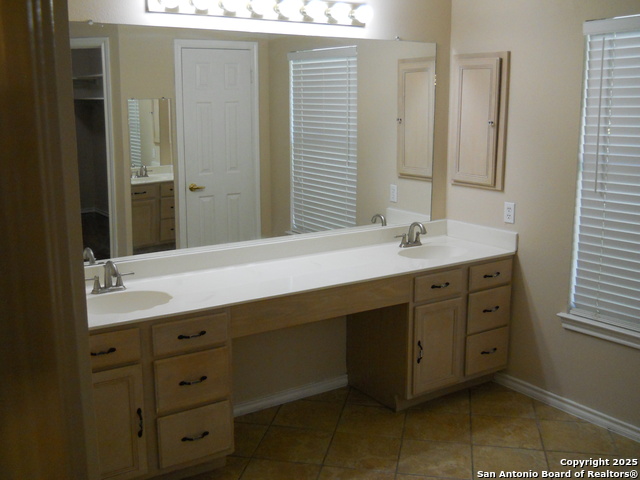 Image 15 of 20 For 14402 Alameda Ridge
