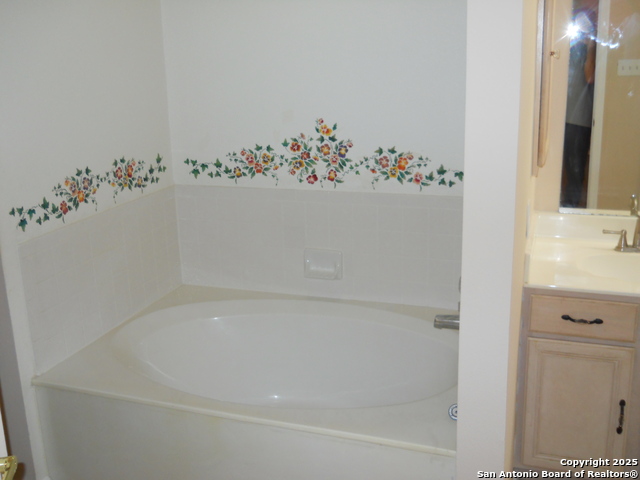 Image 16 of 20 For 14402 Alameda Ridge