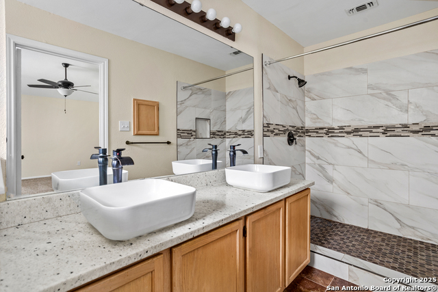 Image 12 of 18 For 13119 Greensview