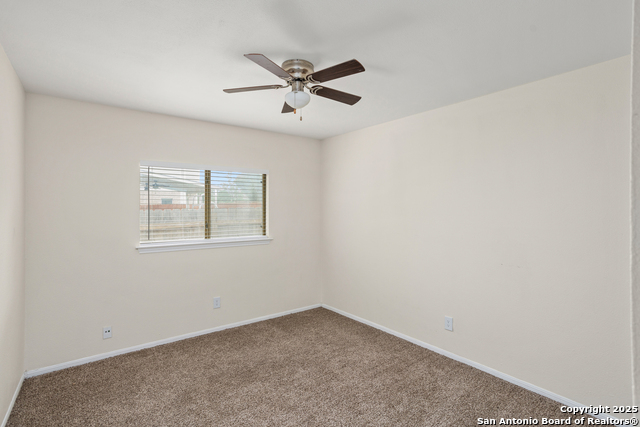Image 15 of 18 For 13119 Greensview