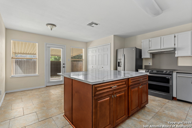 Image 6 of 18 For 13119 Greensview