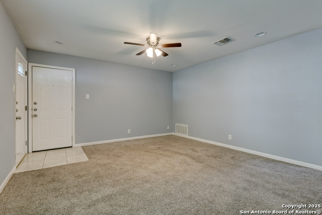 Listing photo id 9 for 4342 Lehman Dr.