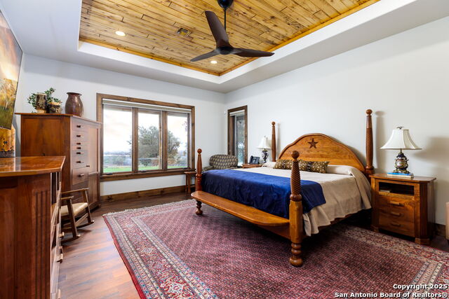 Listing photo id 18 for 211 Poehnert