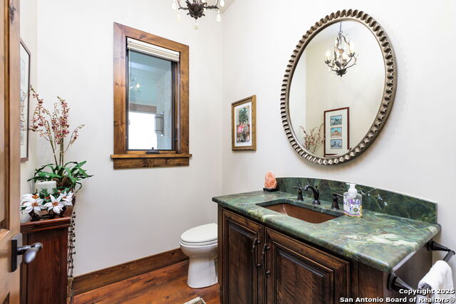Listing photo id 20 for 211 Poehnert
