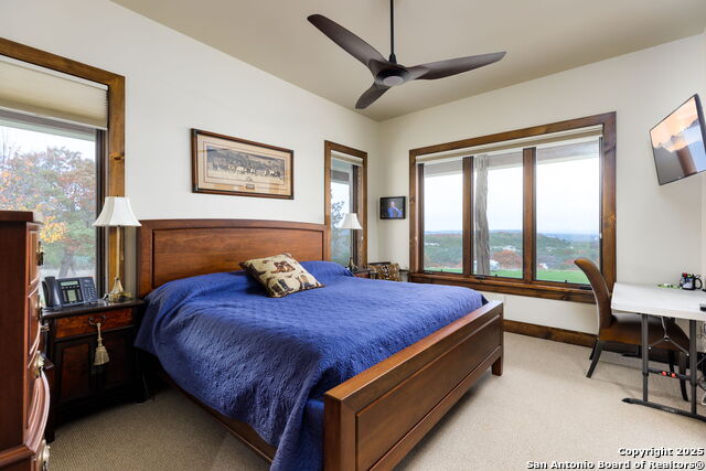 Listing photo id 22 for 211 Poehnert