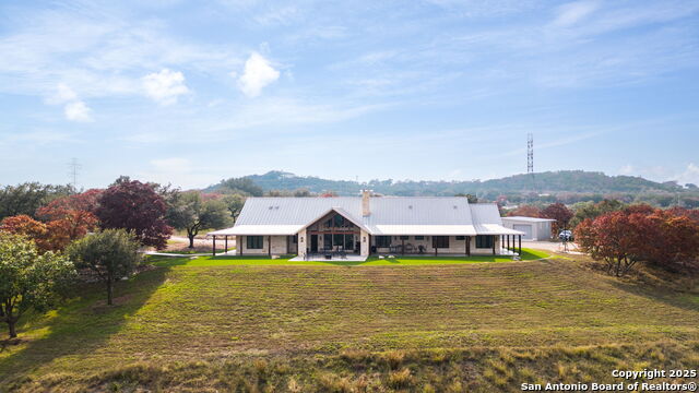 Listing photo id 28 for 211 Poehnert