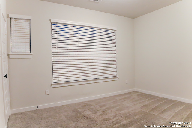 Image 9 of 14 For 5843 Whitby Rd  4