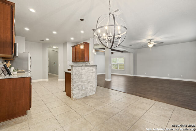 Listing photo id 8 for 10307 Royal Est