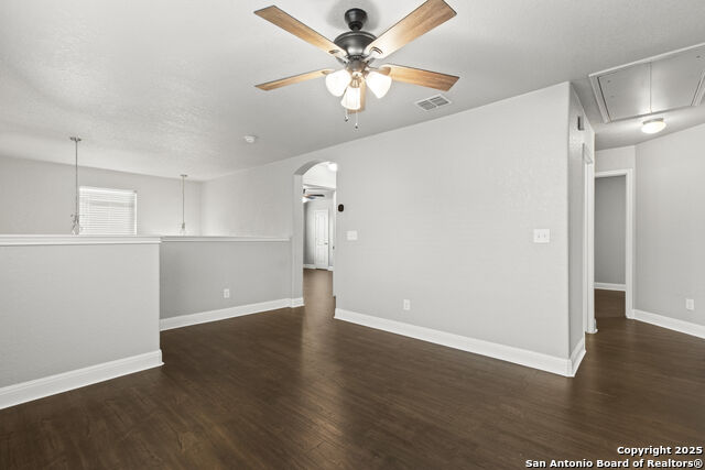 Listing photo id 16 for 10307 Royal Est