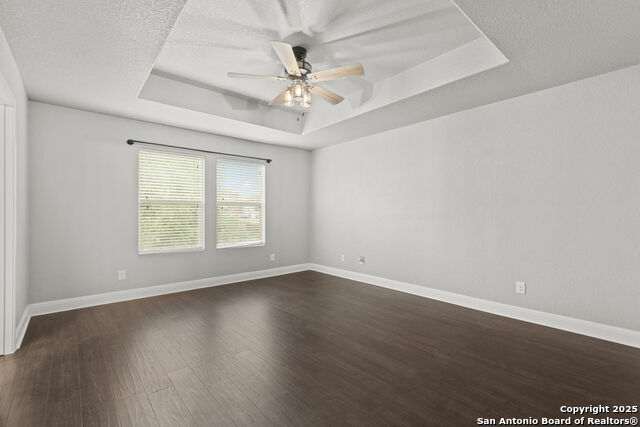 Listing photo id 17 for 10307 Royal Est