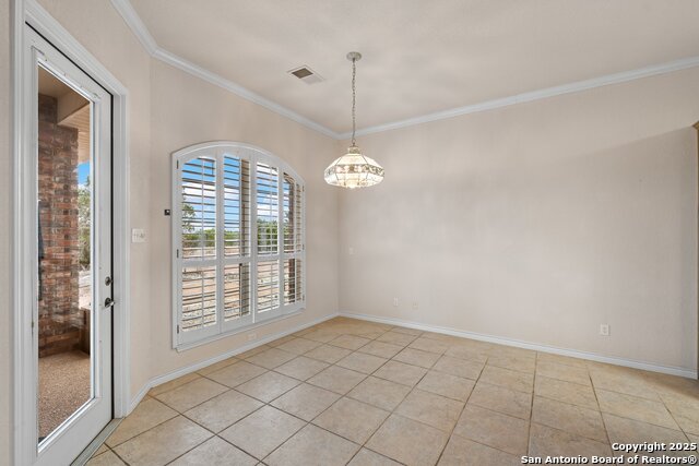 Image 11 of 37 For 2001 Crown Ridge