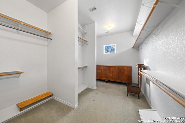 Image 15 of 37 For 2001 Crown Ridge