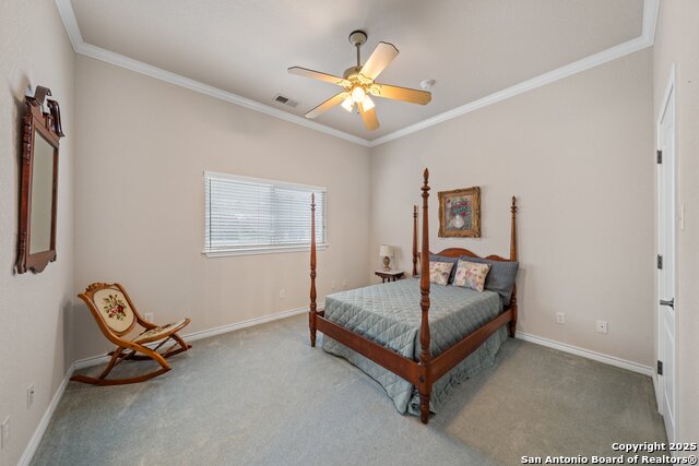 Image 16 of 37 For 2001 Crown Ridge