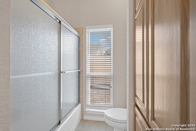 Image 18 of 37 For 2001 Crown Ridge