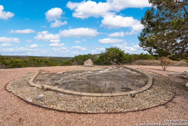 Image 28 of 37 For 2001 Crown Ridge