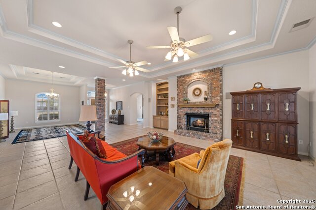 Image 7 of 37 For 2001 Crown Ridge