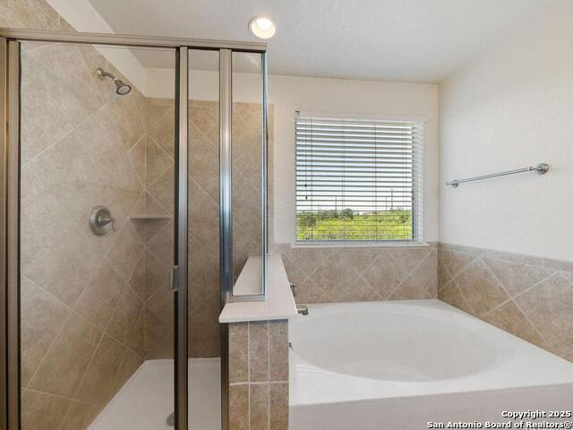 Listing photo id 19 for 7923 Martinelli