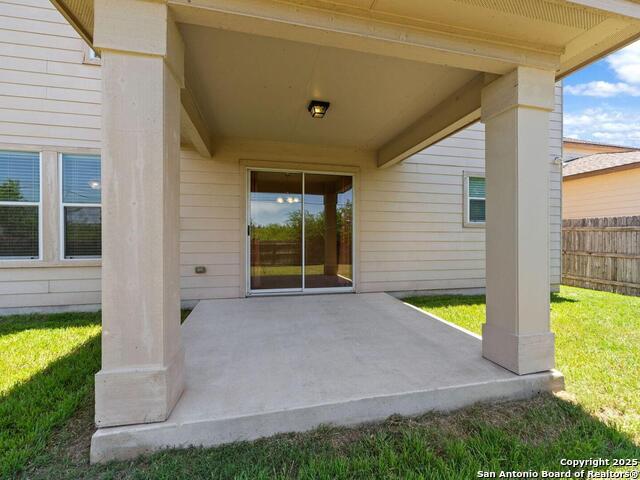Listing photo id 26 for 7923 Martinelli
