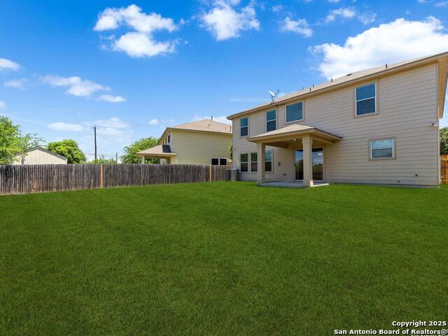 Listing photo id 28 for 7923 Martinelli