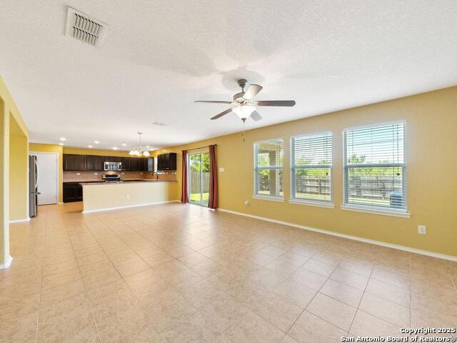 Listing photo id 7 for 7923 Martinelli
