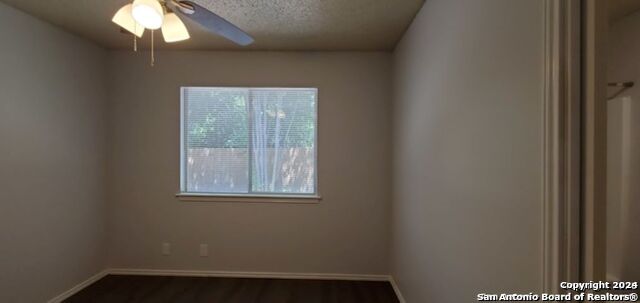 Image 18 of 25 For 5236 Meadow Rise