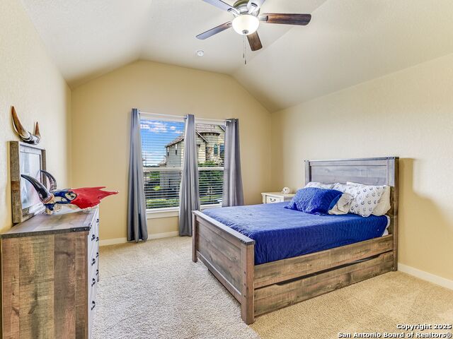 Listing photo id 18 for 8626 Napa Landing