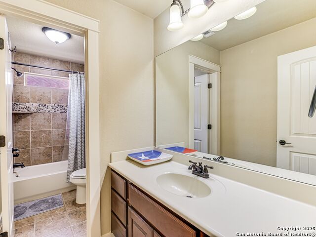 Listing photo id 19 for 8626 Napa Landing