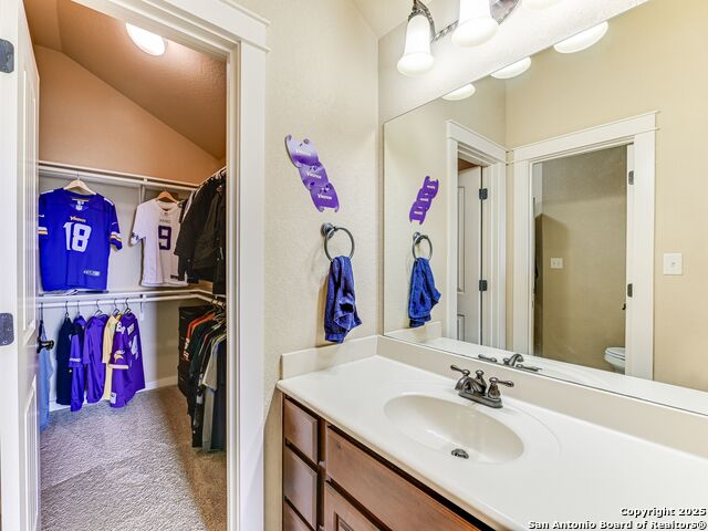 Listing photo id 21 for 8626 Napa Landing