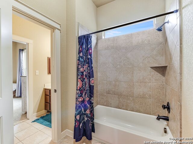 Listing photo id 22 for 8626 Napa Landing