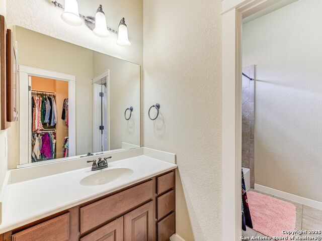 Listing photo id 23 for 8626 Napa Landing
