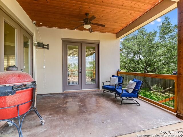 Listing photo id 26 for 8626 Napa Landing