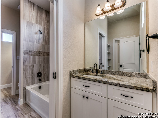Image 24 of 40 For 929 Moonlight Dr