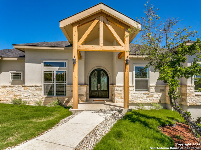 Image 3 of 40 For 929 Moonlight Dr