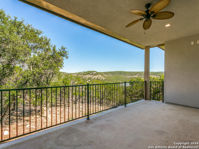 Image 36 of 40 For 929 Moonlight Dr