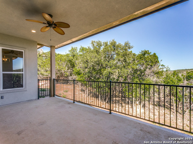 Image 37 of 40 For 929 Moonlight Dr