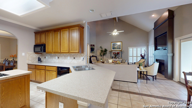 Image 14 of 40 For 18110 Ransom Hill