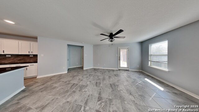 Image 7 of 19 For 7918 Hanging Branch